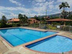 HOSPEDAJES EN PARA ALQUILER EN VITERBO – Finca in Apia, Risaralda
